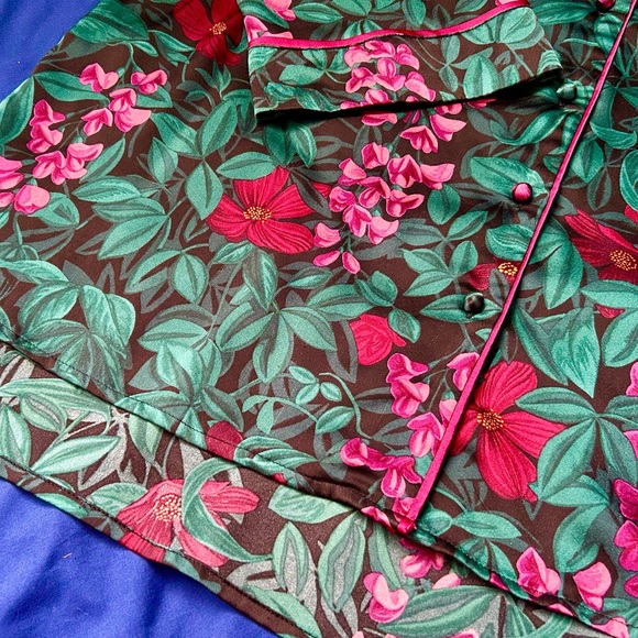 Ann Taylor Dark Green, Pink Tropical Floral Pajama Set, Size M - Picture 7 of 15